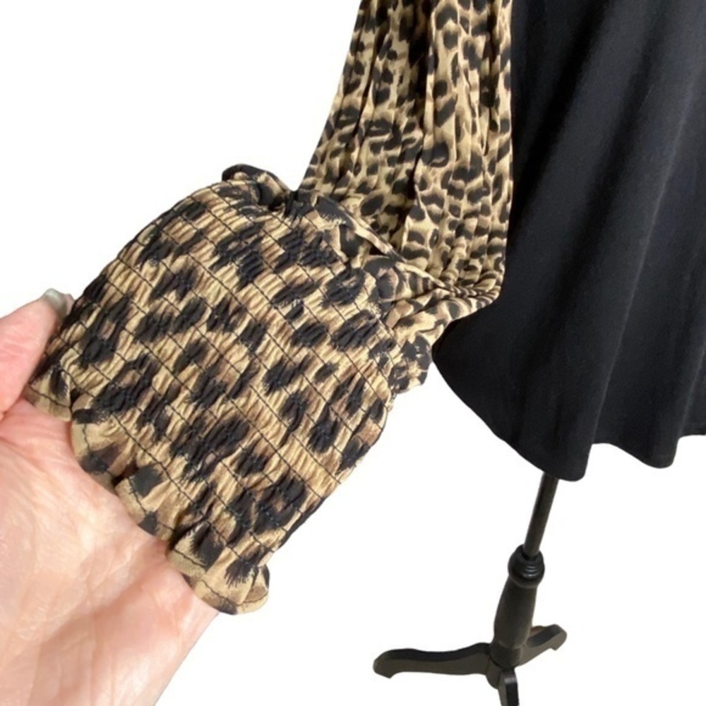 Entro Top Solid Black And Leopard Print Pleated S… - image 5